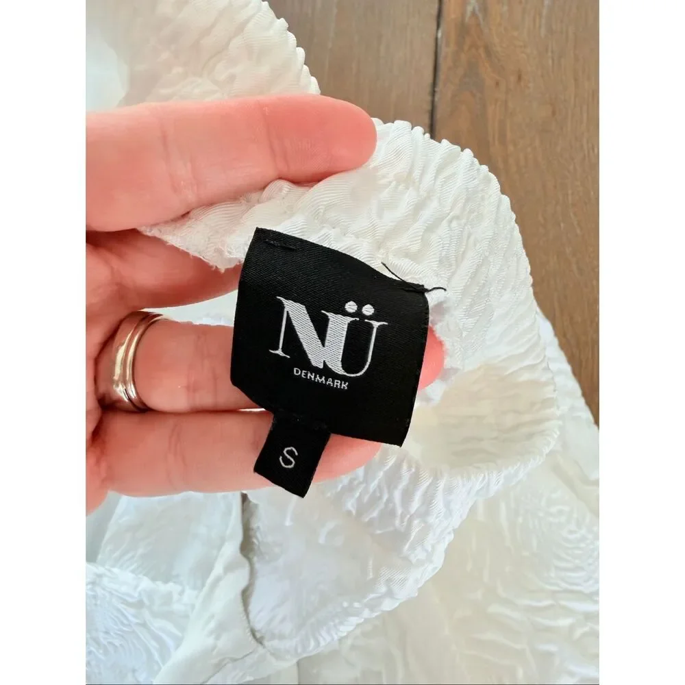 Nü Denmark Owami 2‎ Piece Top and Skirt in White Size Small